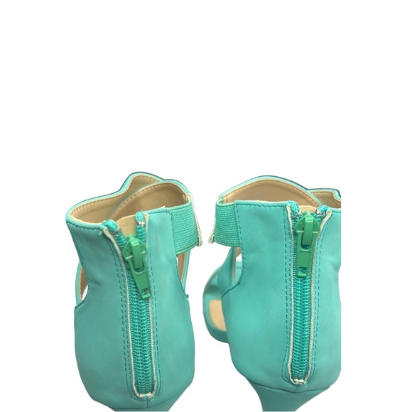 Ladies dress style light green dress shoes - Picture 7 of 7